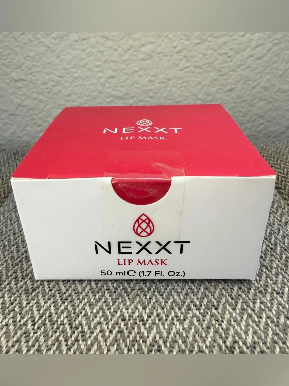 Nexxt Lip Mask & Lip Plumper — Lip Care Bundle - Picture 10 of 14